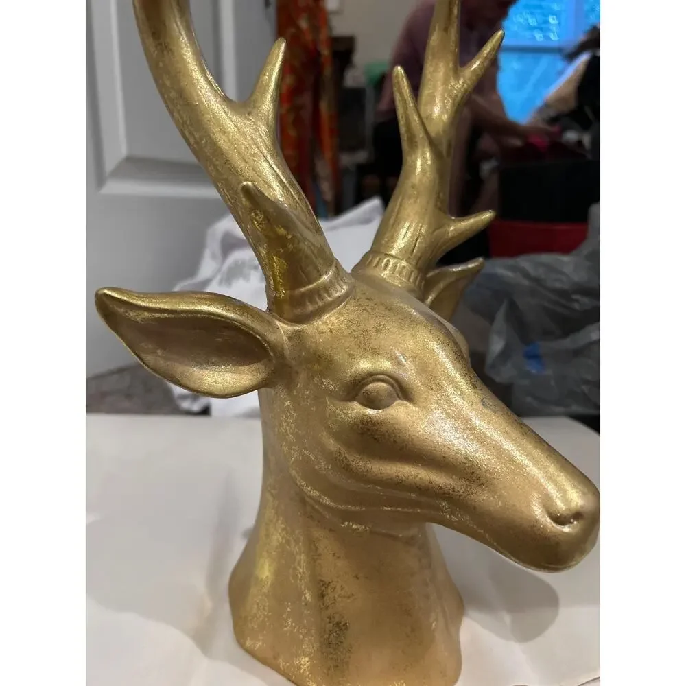 Noel Deer Head Ceramic. Mounts to wall.